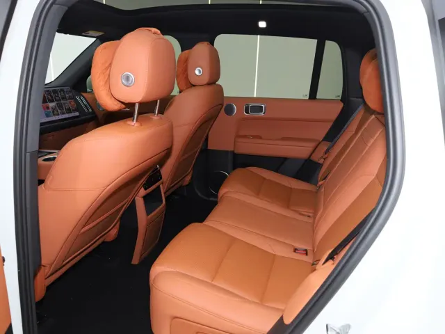 Li Auto L6 — Фото автомобиля 18