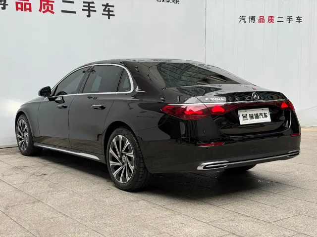 Mercedes-Benz E-Class — Фото автомобиля 7