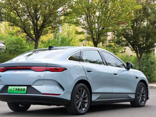 BYD Qin L — Фото автомобиля 3