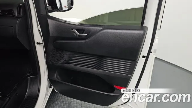 Hyundai Staria — Фото автомобиля 25