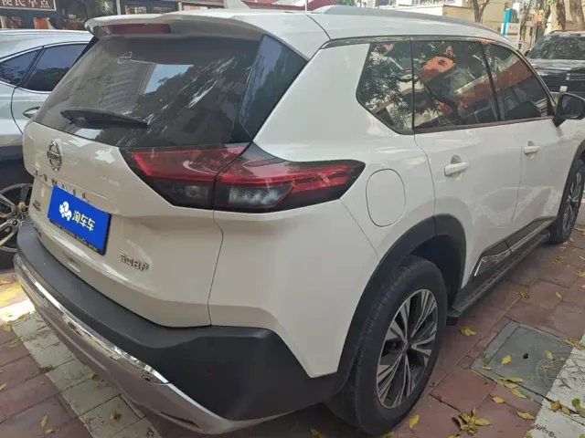 Nissan X-Trail — Фото автомобиля 3