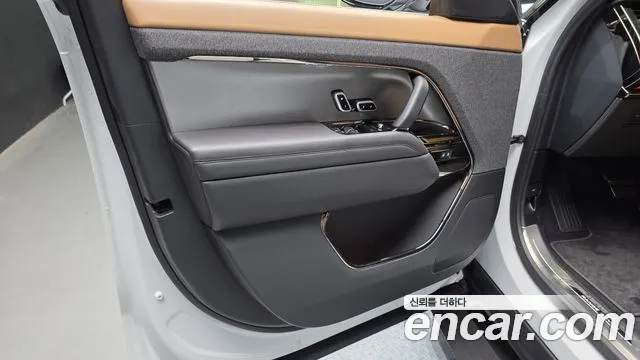 Land Rover Range Rover Sport — Фото автомобиля 13