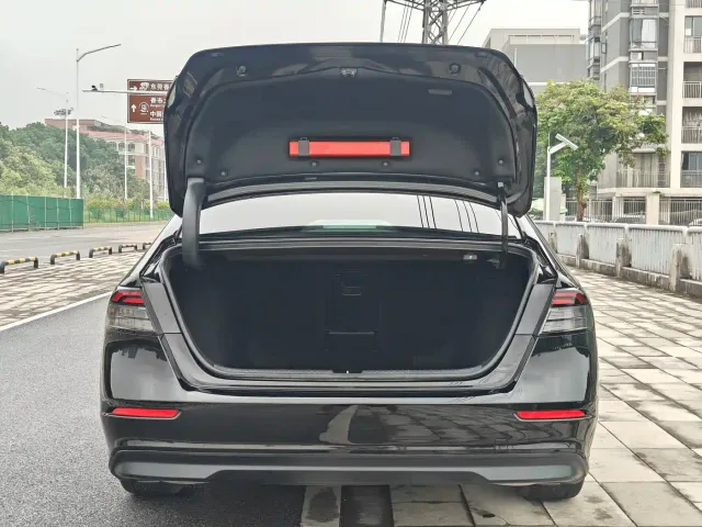 Honda Accord — Фото автомобиля 23