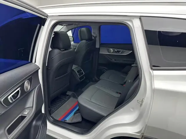 Chery Tiggo 8 PLUS — Фото автомобиля 6