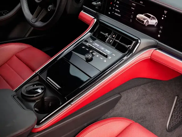 Porsche Panamera — Фото автомобиля 5