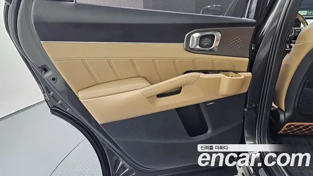 Kia Sorento — Фото автомобиля 14