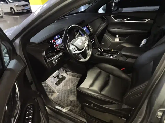 Cadillac XT5 — Фото автомобиля 15