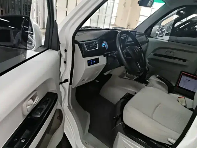 Jinbei New Hiace X30L — Фото автомобиля 15