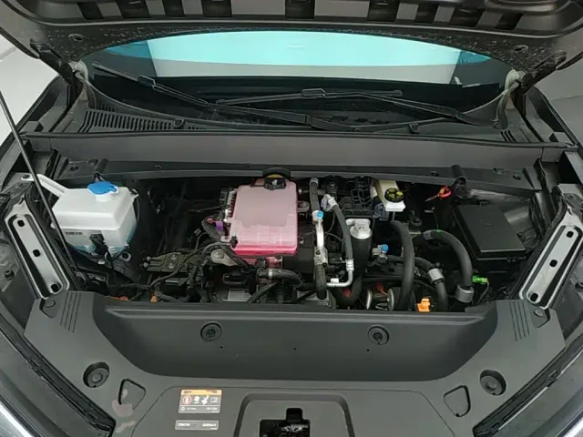 Geely Galaxy E5 — Фото автомобиля 19