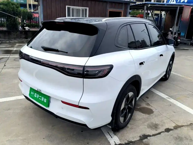Geely Galaxy E5 — Фото автомобиля 6