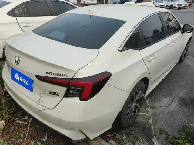 Honda Integra — Фото автомобиля 3