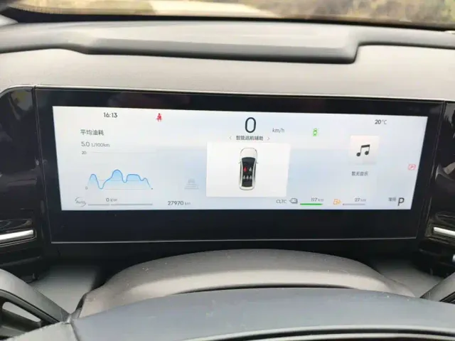 Geely Galaxy L6 — Фото автомобиля 11