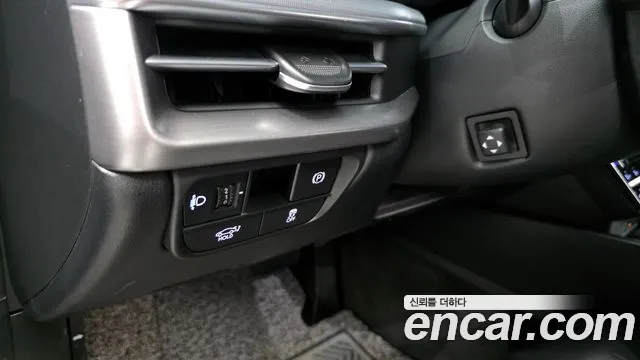 Hyundai Grandeur GN7 — Фото автомобиля 14