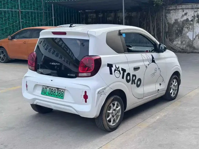 Roewe Clever — Фото автомобиля 7