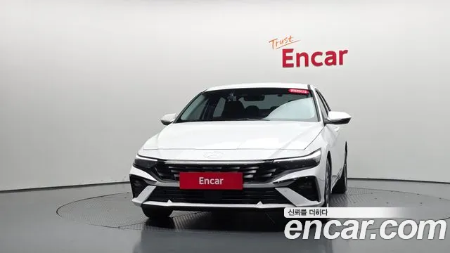 Hyundai Avante CN7 — Фото автомобиля 3