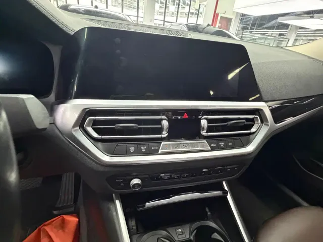 BMW 3 Series — Фото автомобиля 8