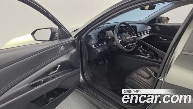 Hyundai Avante CN7 — Фото автомобиля 15