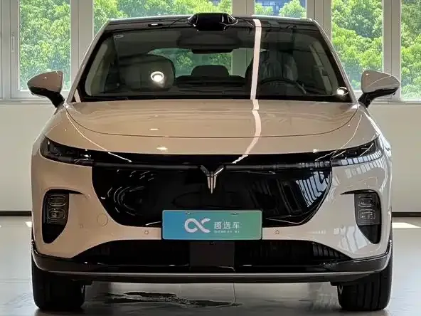 Voyah Auto Voyah Zhiyin 2025 Base — Фото автомобиля 2