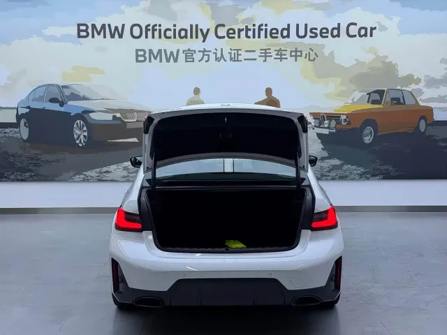 BMW 3 Series — Фото автомобиля 8