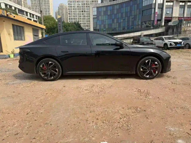 Dongfeng eπ 007 — Фото автомобиля 5