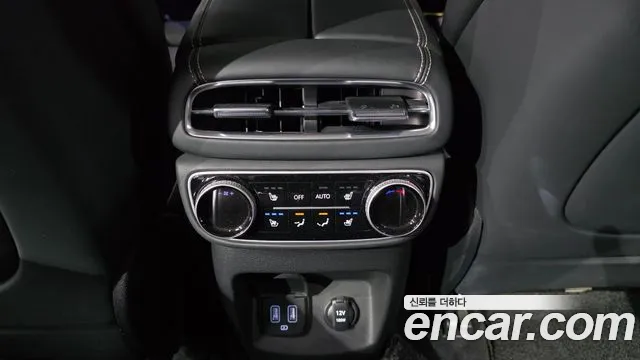 Genesis GV80 — Фото автомобиля 30