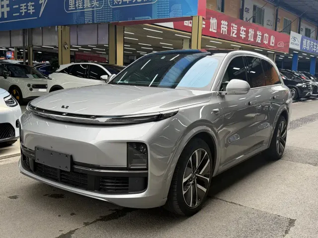 Фотография автомобиля — Li Auto L8