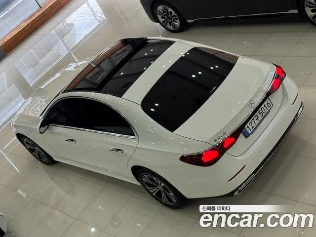 Mercedes-Benz E-Class W214 — Фото автомобиля 20