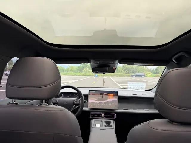 Leapmotor Lafa 5 — Фото автомобиля 9