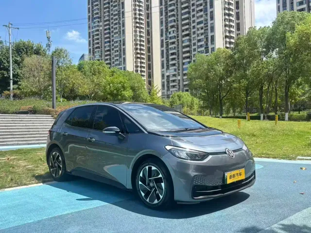 Volkswagen ID.3 — Фото автомобиля 8