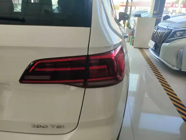 Volkswagen Tharu — Фото автомобиля 7