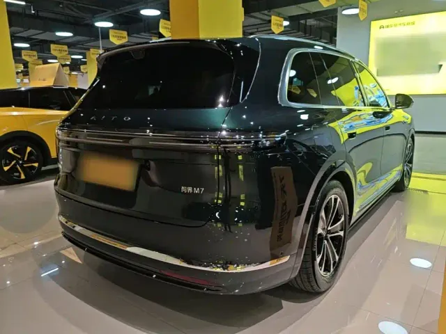 Aito M7 — Фото автомобиля 6