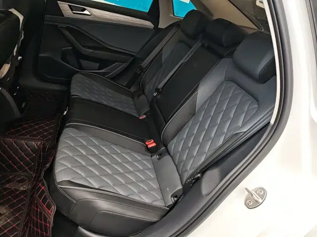 Volkswagen Sagitar — Фото автомобиля 15