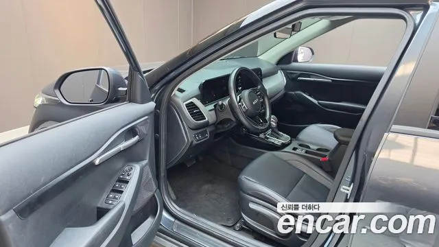 Kia Seltos Новый Seltos Бензин 1.6 турбо 2WD — Фото автомобиля 4