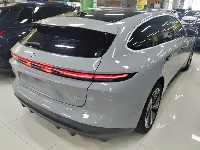 Nio ET5 Touring — Фото автомобиля 6