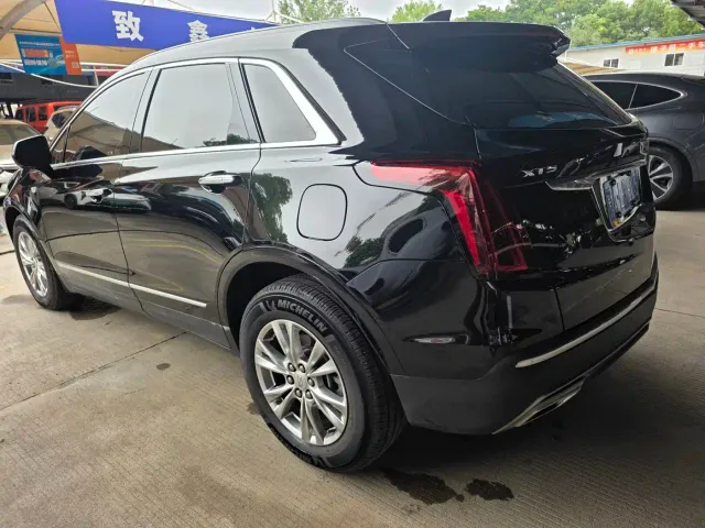 Cadillac XT5 — Фото автомобиля 15