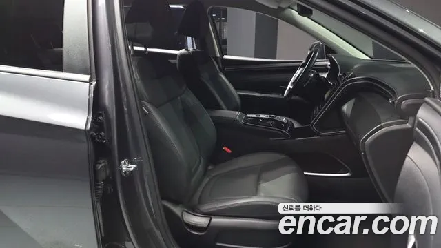 Hyundai Tucson Tucson (NX4) Дизель 2.0 2WD — Фото автомобиля 11