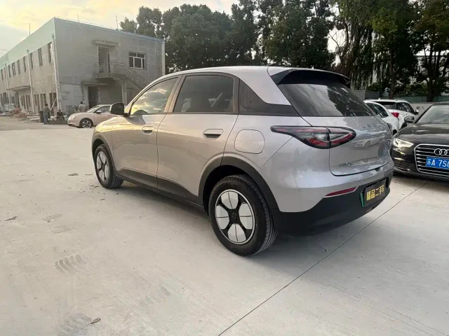Geely Starry Wish — Фото автомобиля 9