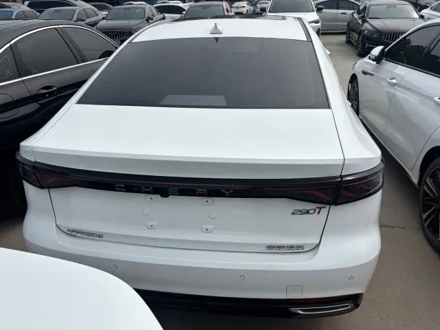 Chery Arrizo 8 PRO — Фото автомобиля 8