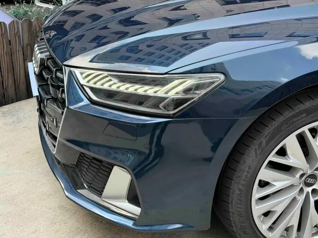 Audi A7L — Фото автомобиля 3