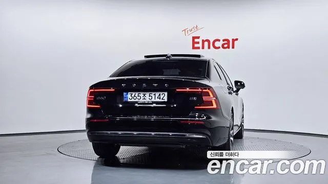 Вольво S60 S60 третьего поколения B5 Ultra Bright — Фото автомобиля 3