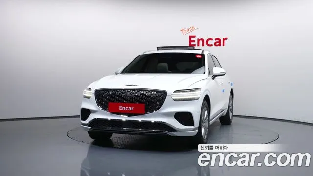 Genesis GV70 — Фото автомобиля 3