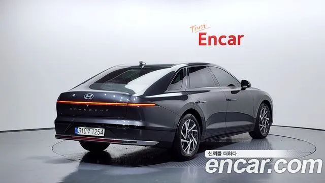 Hyundai Grandeur Grandeur (GN7) 2.5 Бензин 2WD — Фото автомобиля 2