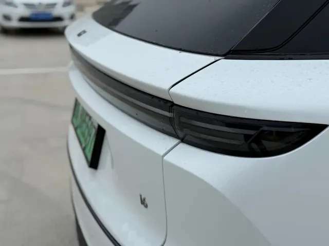 Li Auto i6 — Фото автомобиля 15