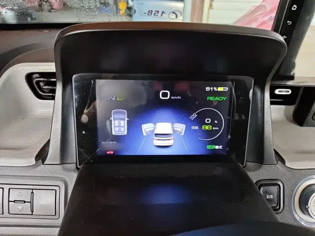 Wuling Hongguang Mini EV — Фото автомобиля 3