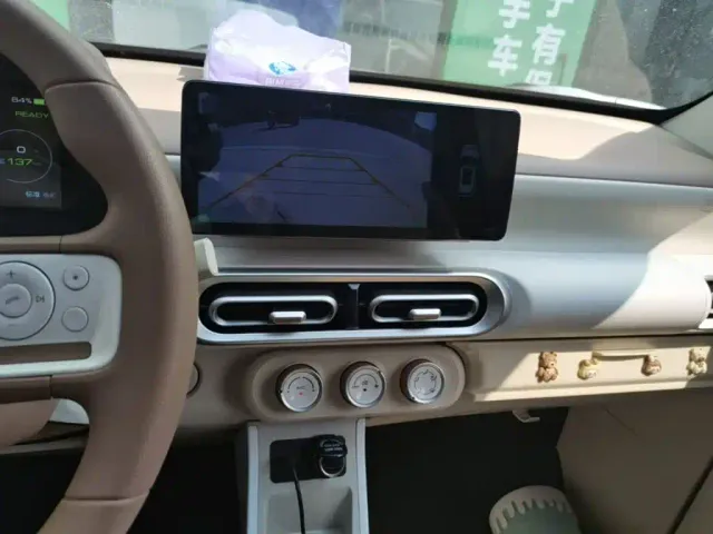 Wuling Hongguang Mini EV — Фото автомобиля 12