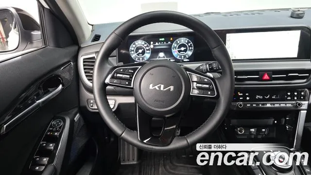Kia Seltos New — Фото автомобиля 18