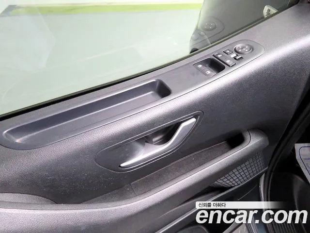 Hyundai Staria — Фото автомобиля 17