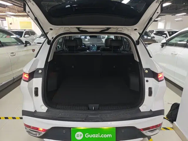Bestune T90 — Фото автомобиля 14