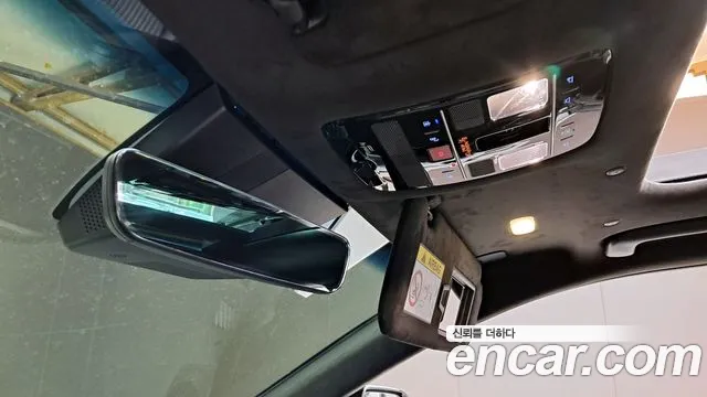 Hyundai Grandeur Grandeur (GN7) 3.5 Бензин 4WD — Фото автомобиля 24
