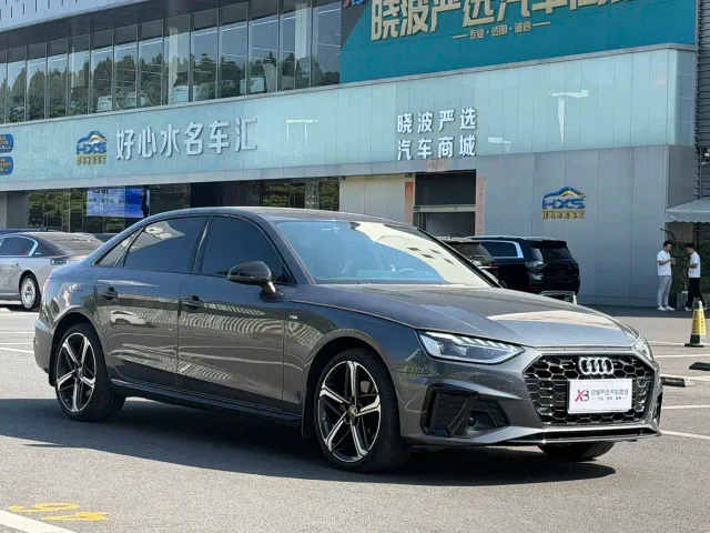 Audi A4L — Фото автомобиля 3